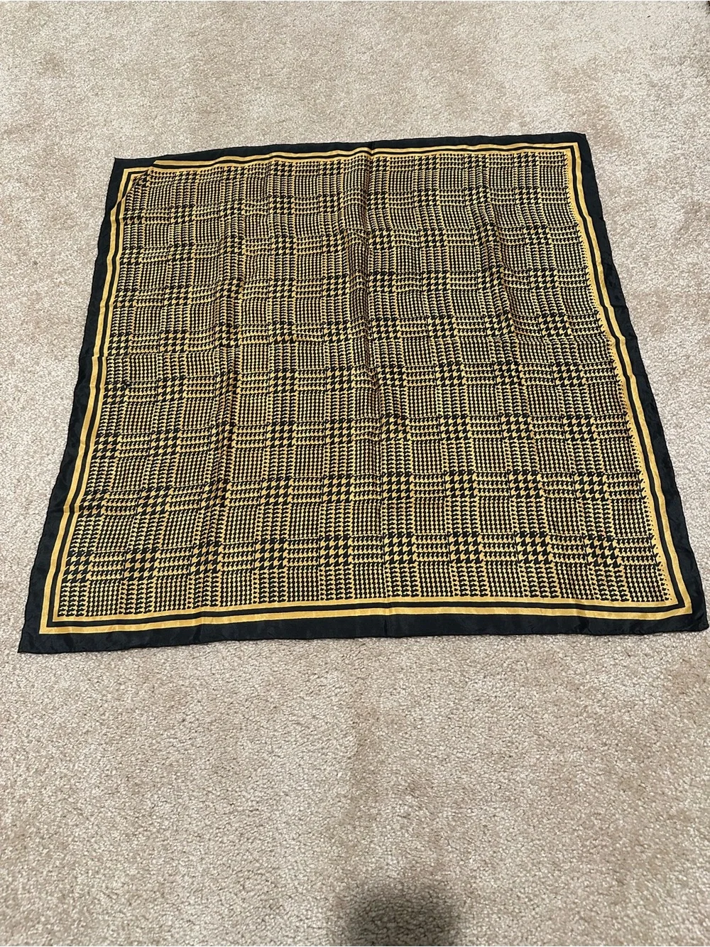 Black and Gold Houndstooth 100% silk scarf- Unbranded 32”x33”